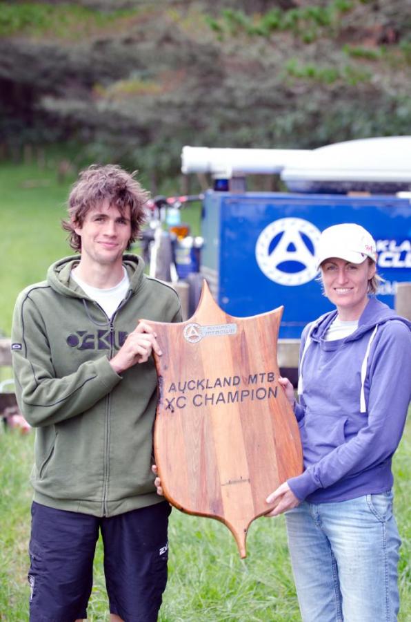 AKMTB XC Champions 2012, Graham Norman and Naomi Wright - Photo by Dale Anthony